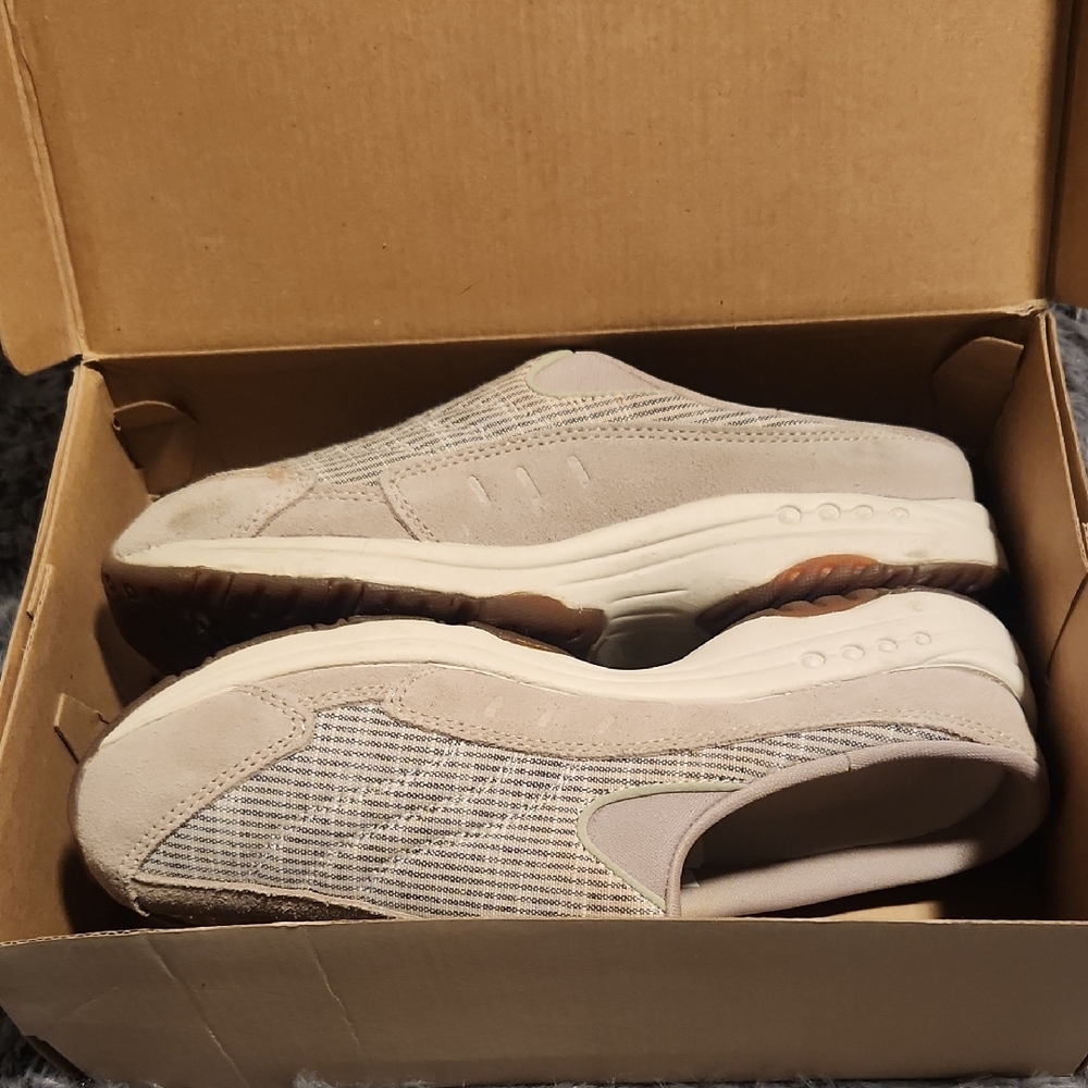 Easy Spirit Slip-On Neutral Beige & Cream Comfort Sneakers - Picture 5 of 6